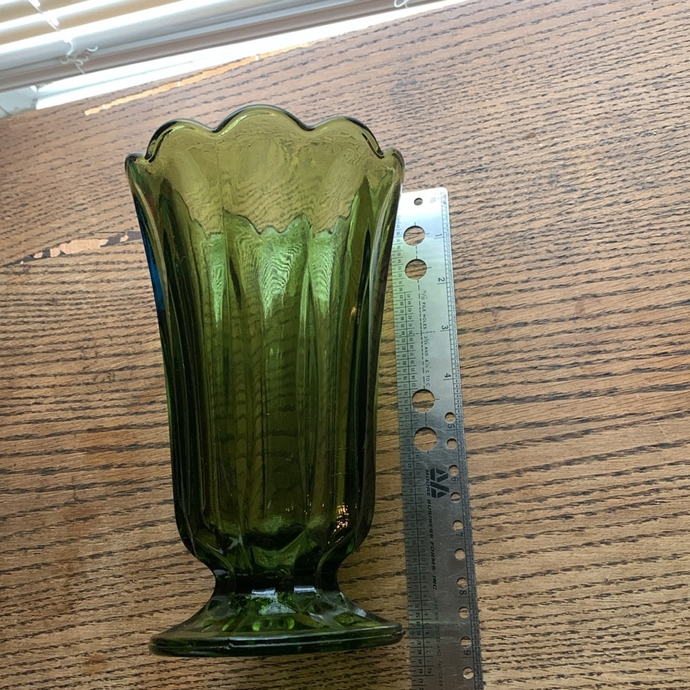 Beautiful Vase - Picture 5 of 6